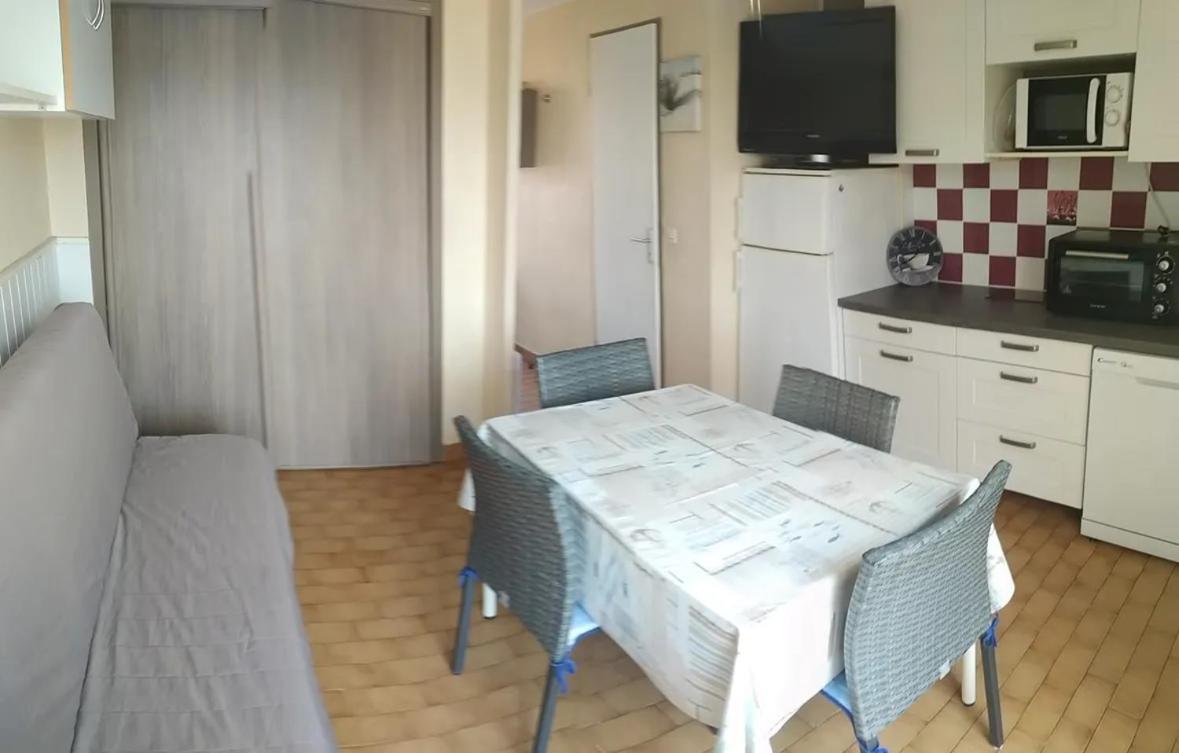 Appartement T2 Avec Piscine, Proche De La Plage Et Du Port Gruissan Luaran gambar